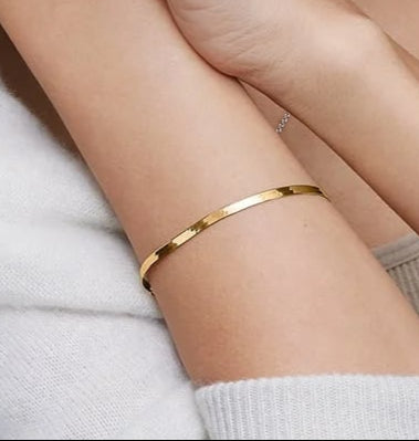 925 Sterling Silver Herringbone Bracelet – Minimal Flat Chain Design